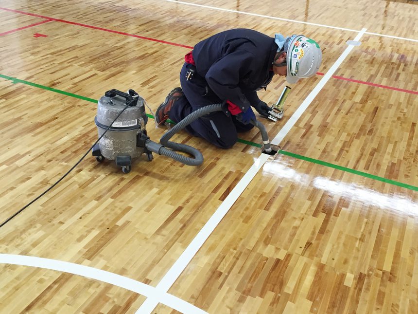 体育館バレーボール用床金具新規設置工事