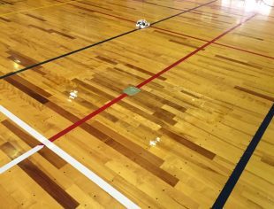 大学さまの体育館の床金具の基礎改修工事